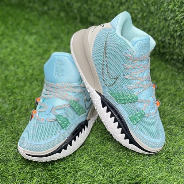 Кроссовки Nike Kyrie 7 голубой