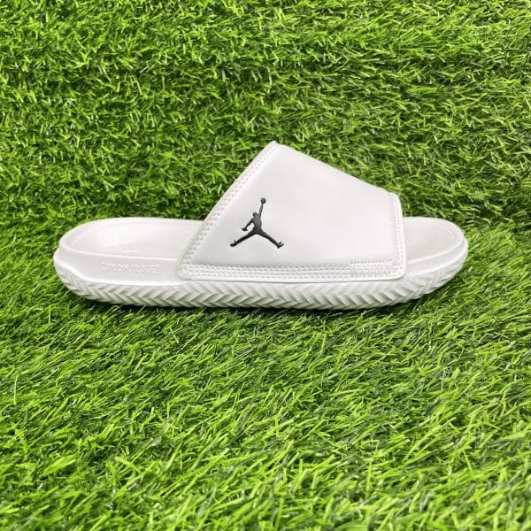 Тапочки Jordan Play Slide белый