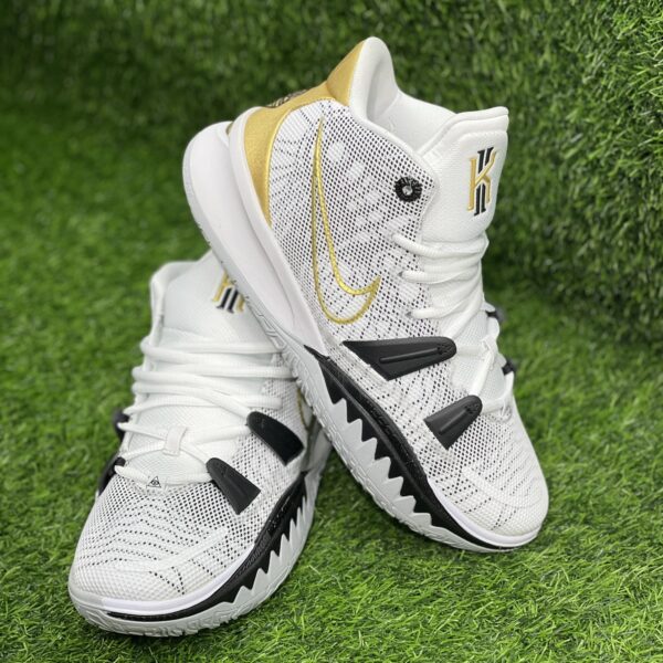 Кроссовки Nike Kyrie 7 белый+золотой