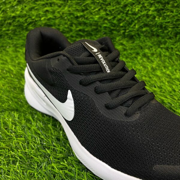 Кроссовки Nike Revolution 7 Wide черный