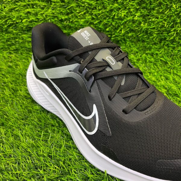 Кроссовки Nike Quest 5 черный
