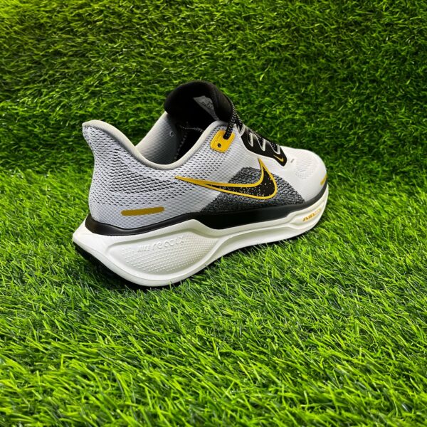 Кроссовки Nike Air Zoom Pegasus 41 бежевый