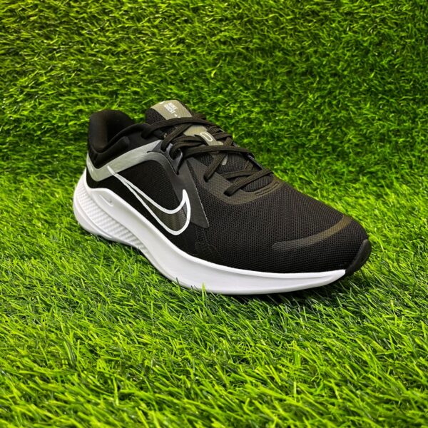 Кроссовки Nike Quest 5 черный