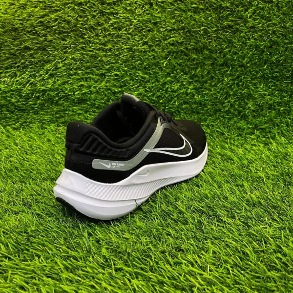 Кроссовки Nike Quest 5 черный