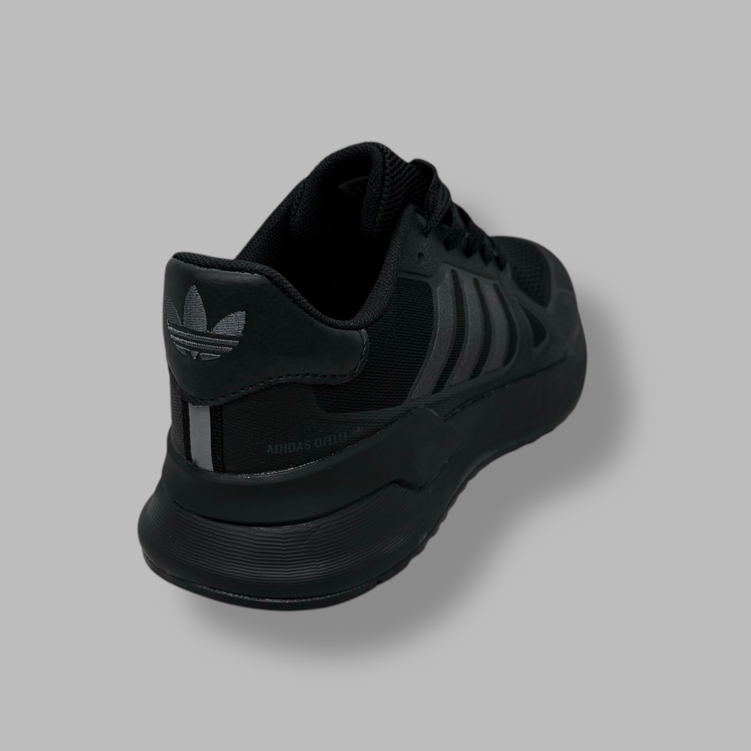 Кроссовки Adidas Ozelle Черный