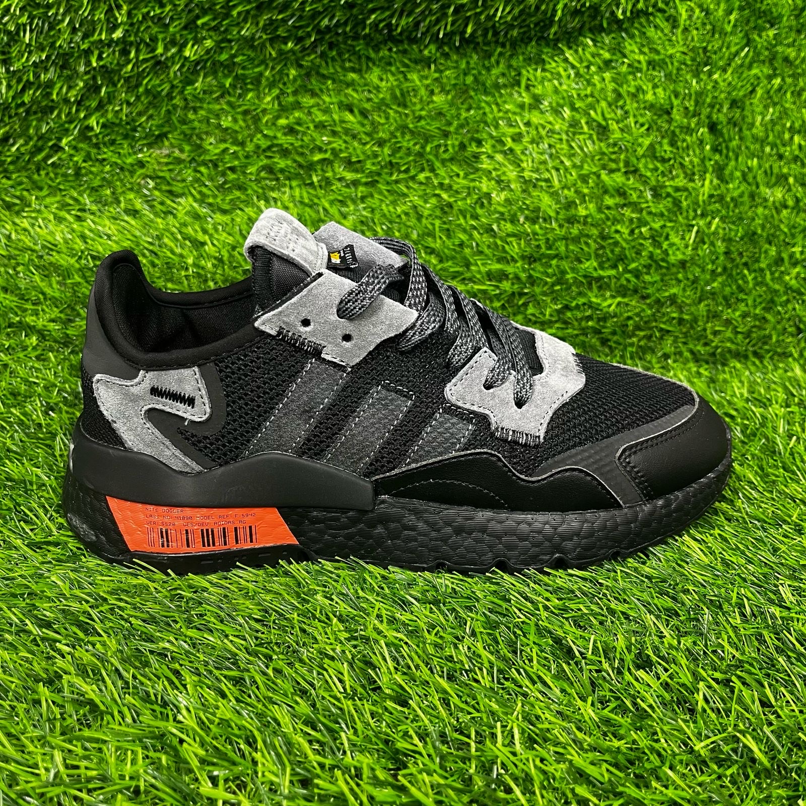 Кроссовки Adidas Nite Jogger черный