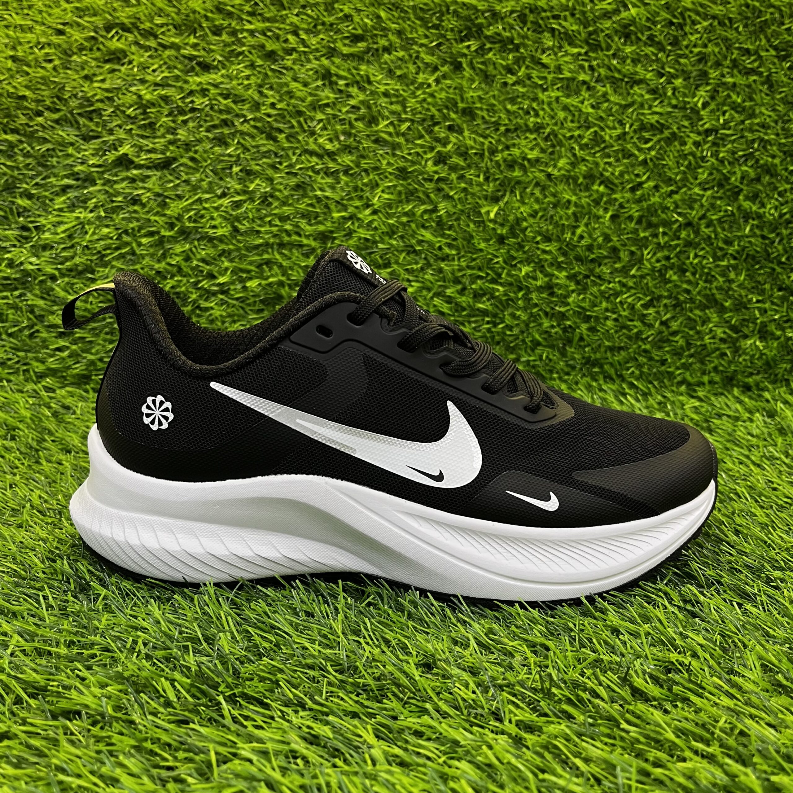 Кроссовки Nike Zoom Run черный