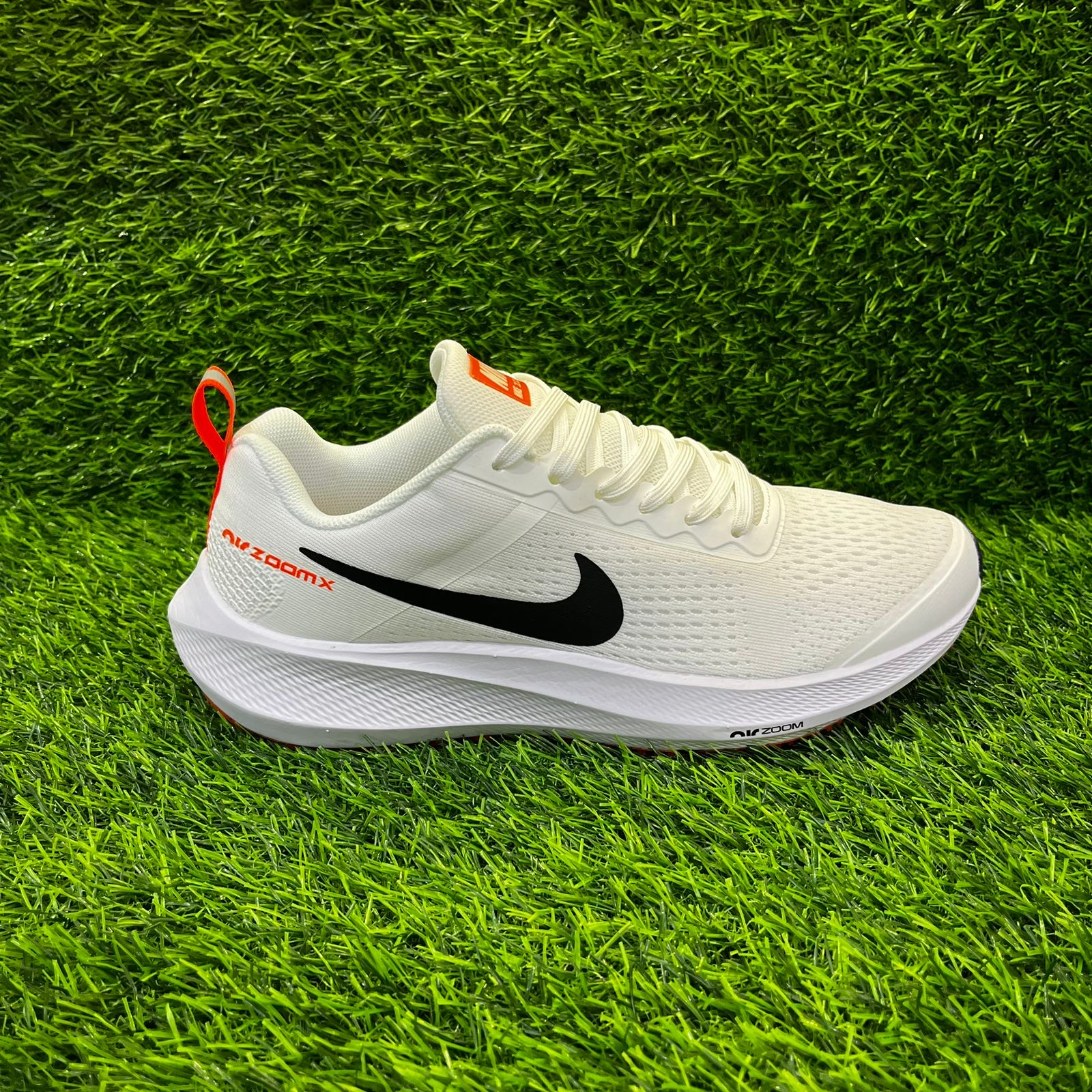 Кроссовки Nike React air Zoom белый