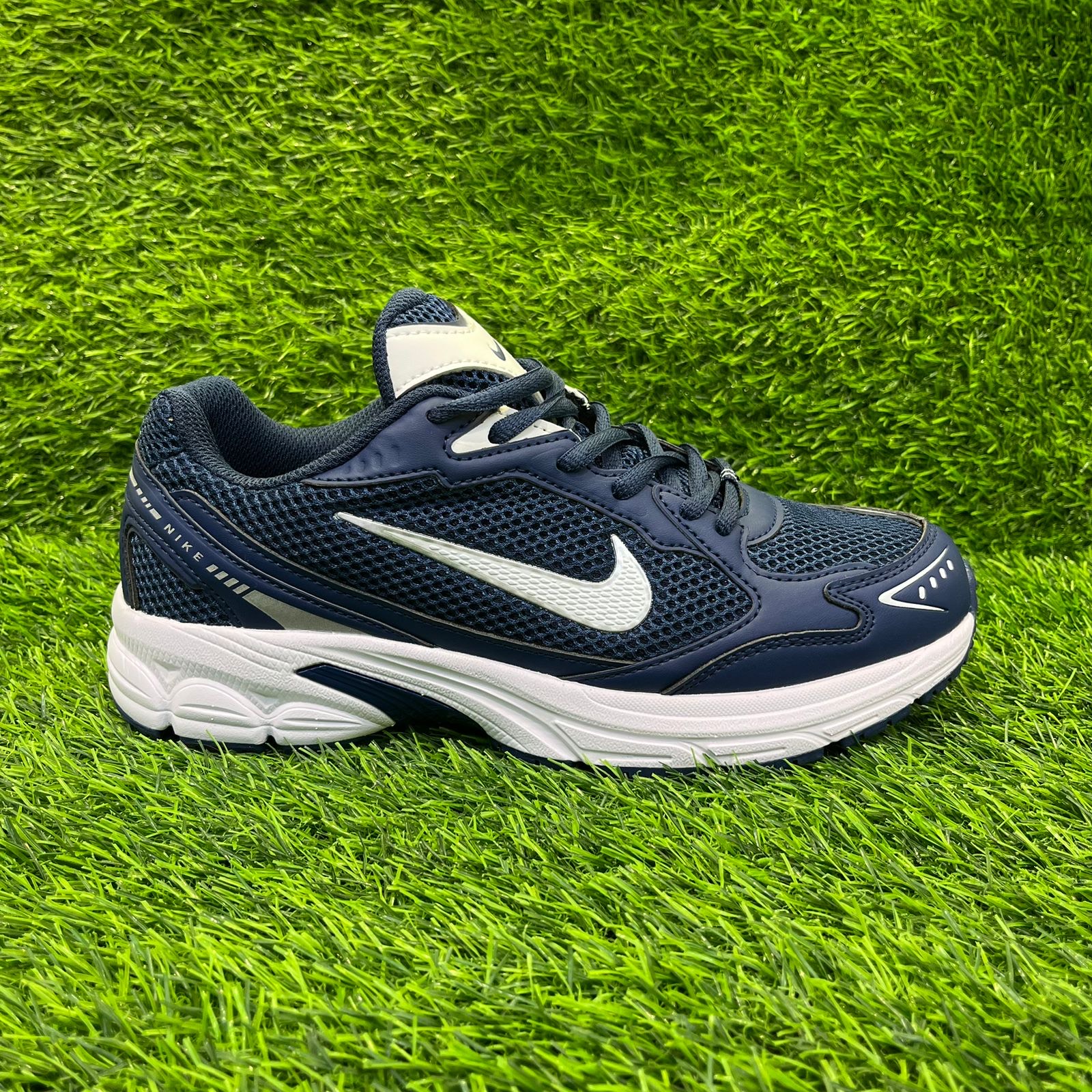 Кроссовки Nike V6 RUN синий