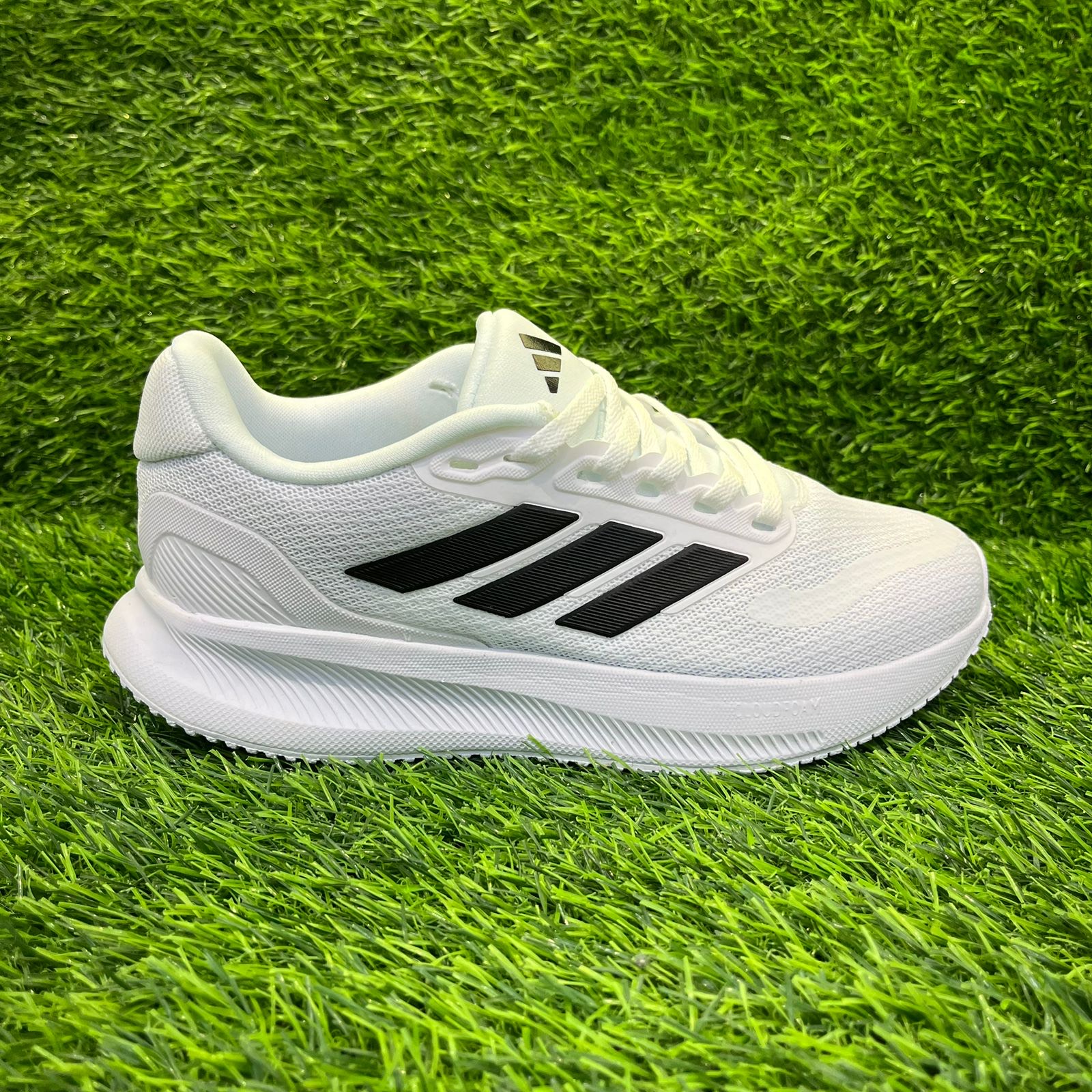 Кроссовки Adidas RUNFALCON 5 белый