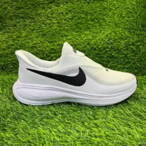 Кроссовки Nike Revolution 8 Easyon белый