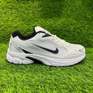 Кроссовки Nike ZOOM STRIKE белый