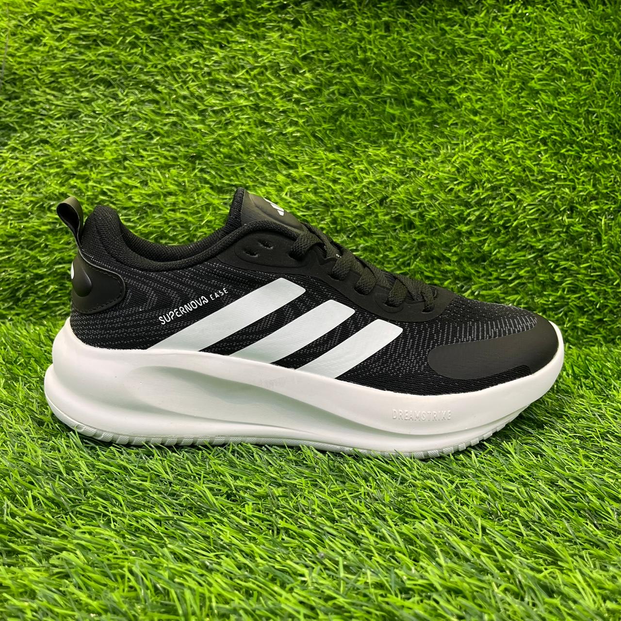 Кроссовки Adidas Nova Wave черный