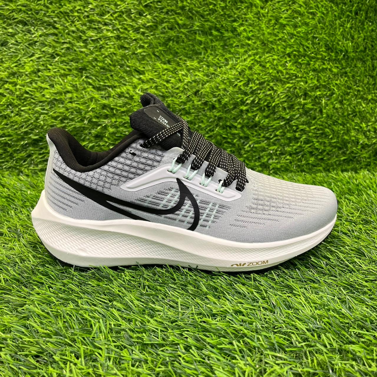 Кроссовки Nike Air Zoom Pegasus 39 серый